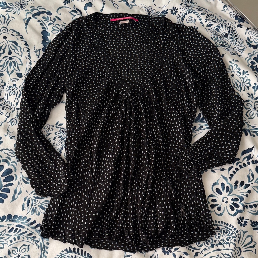 Black Polka Dot V-Neck Blouse with Long Sleeves